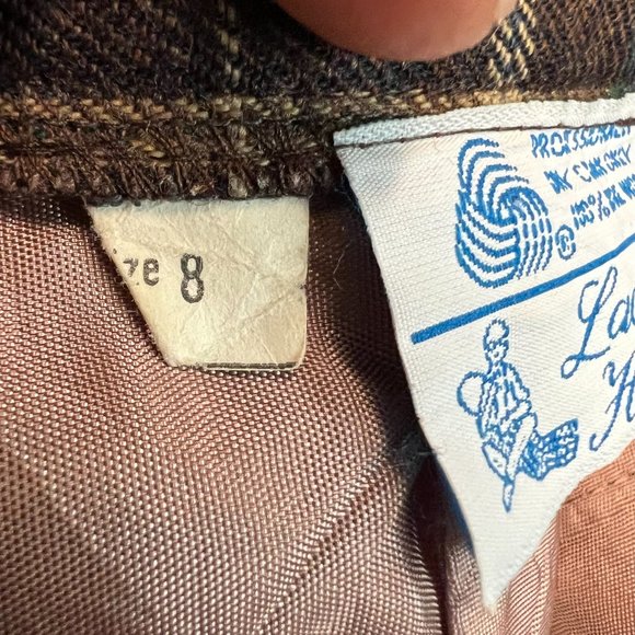 Vintage Lady Halrin Plaid Wool Skirt Womens 8 Brown Lined Pockets Zip Pleated - Picture 10 of 11